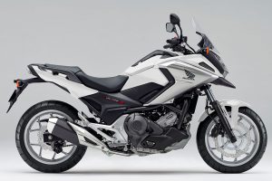 NC750X Dual Clutch Transmission<ABS>E Package(パールグレアホワイト)