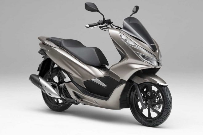 PCX（ブライトブロンズメタリック）