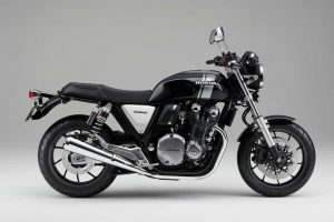CB1100 RS（グラファイトブラック）