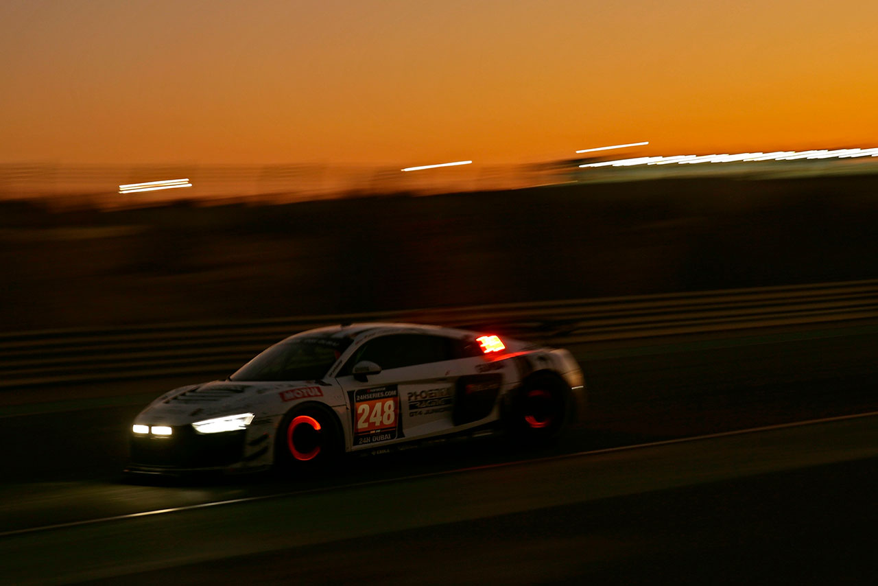 ドバイ24時間を戦ったアウディR8 LMS GT4