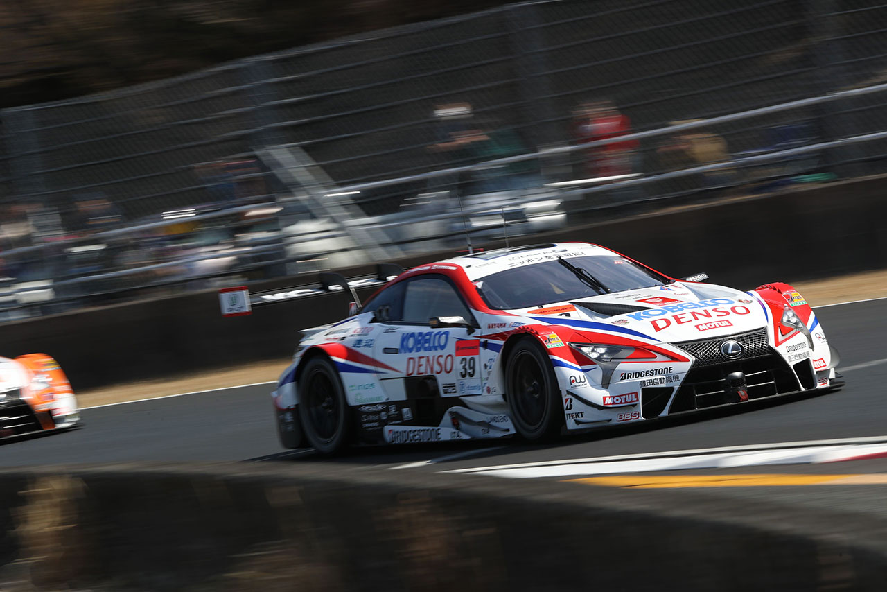 岡山公式テストでは下位に沈んだDENSO KOBELCO SARD LC500