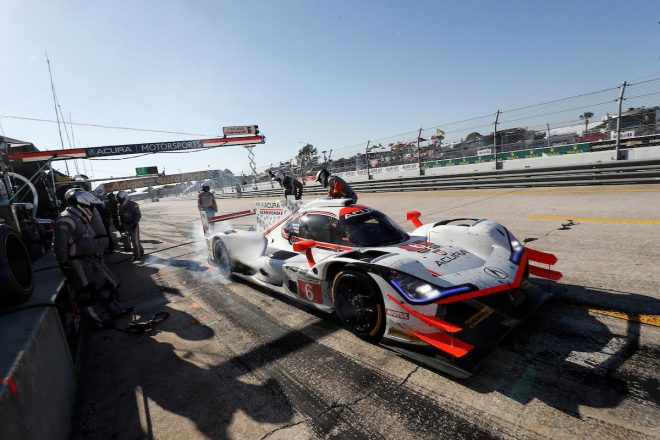 駆動系トラブルでリタイアとなった6号車アキュラARX-05 DPi