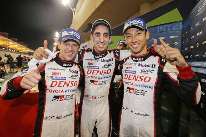 2017年はセバスチャン・ブエミ（中央）、中嶋一貴（右）とシーズン5勝を挙げた。