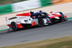 オフのテストに臨むトヨタTS050ハイブリッド