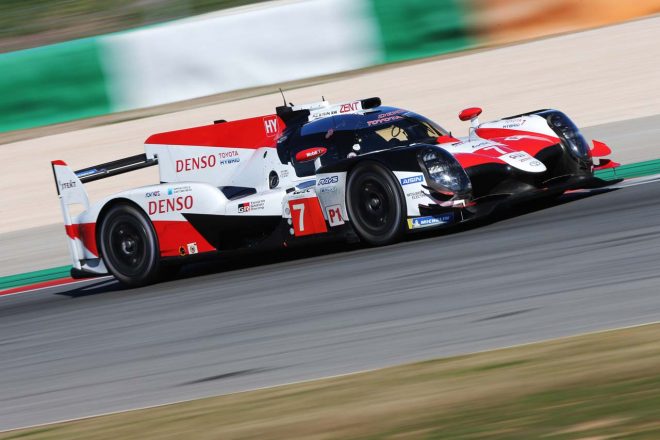 オフのテストに臨むトヨタTS050ハイブリッド