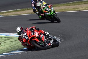 3位表彰台は渡辺一樹とカワサキの渡辺一馬によって争われた