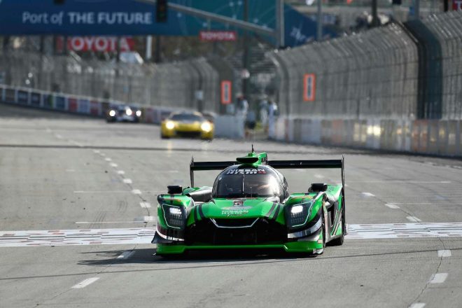 2位表彰台を獲得した2号車ニッサンDPi