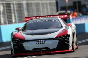 『アウディ e-tron ビジョン グランツーリスモ』はローマE-Prixのコースでデモランを披露
