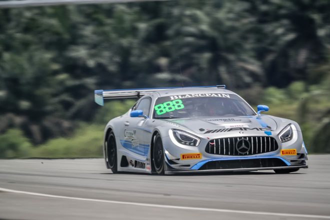 レース2のGT3クラスで3位を獲得した63号車ウラカンGT3の濱口弘とマルコ・マペッリ