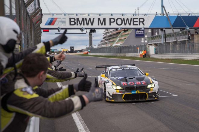 2位入賞のローヴェ・レーシング、99号車BMW M6 GT3