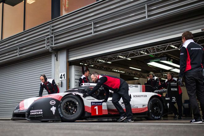 ポルシェ919ハイブリッドEvoはエアロダイナミクスに加え、パワートレイン、足回りなど車両各所で改良が施されている。