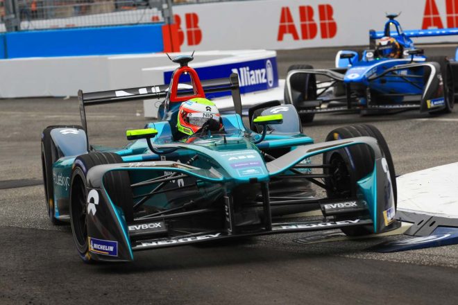 2014／15年シーズンからフォーミュラEに参戦しているオリバー・ターベイ