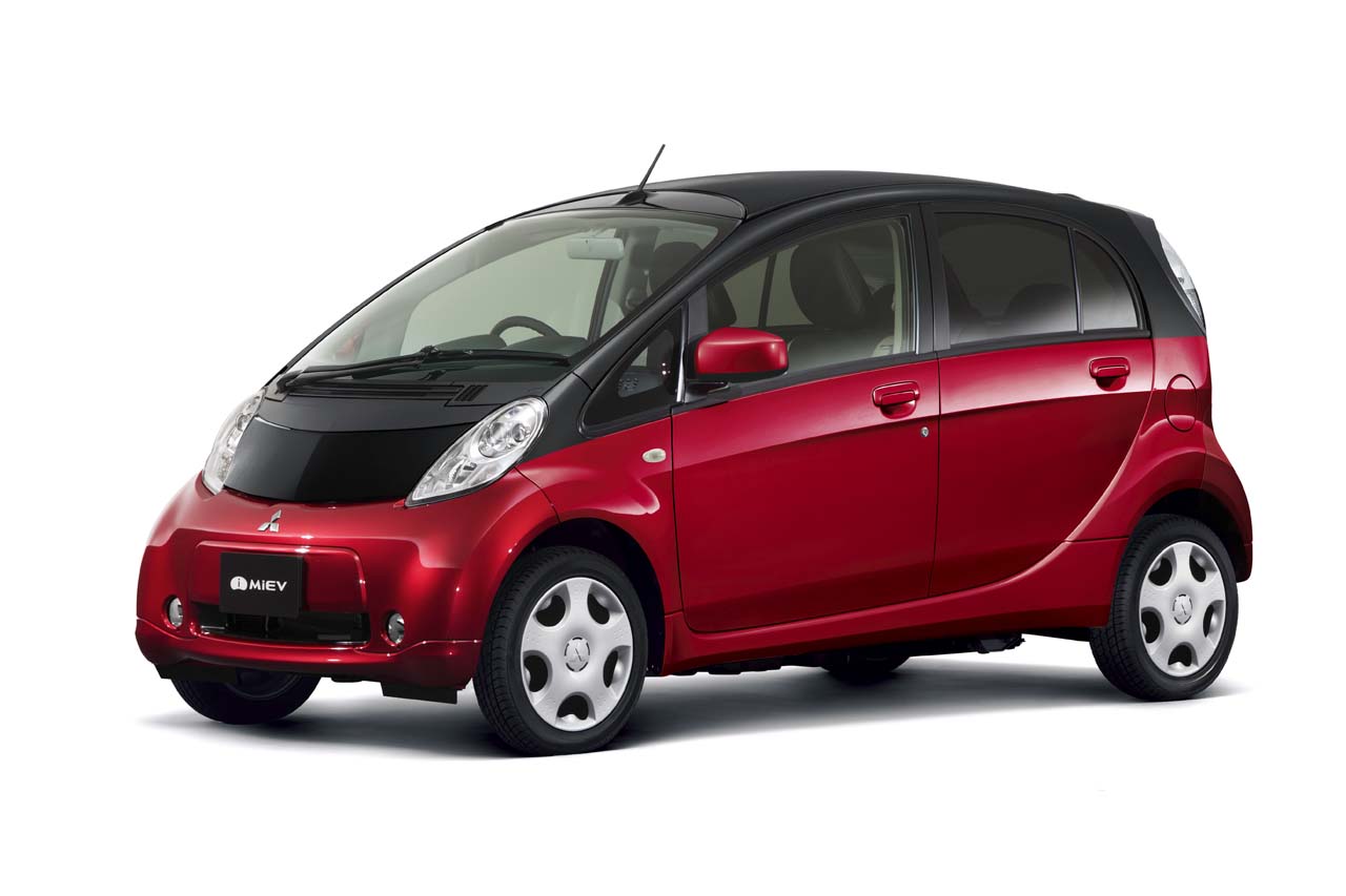 MYアイ・ミーブ　デザインラッピング（ブラックマスク）