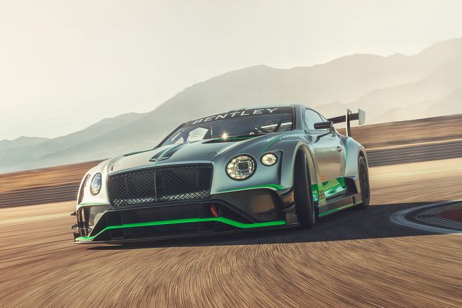 新型コンチネンタルGT3は空力デザインが見直され、大型のディフューザーを装着