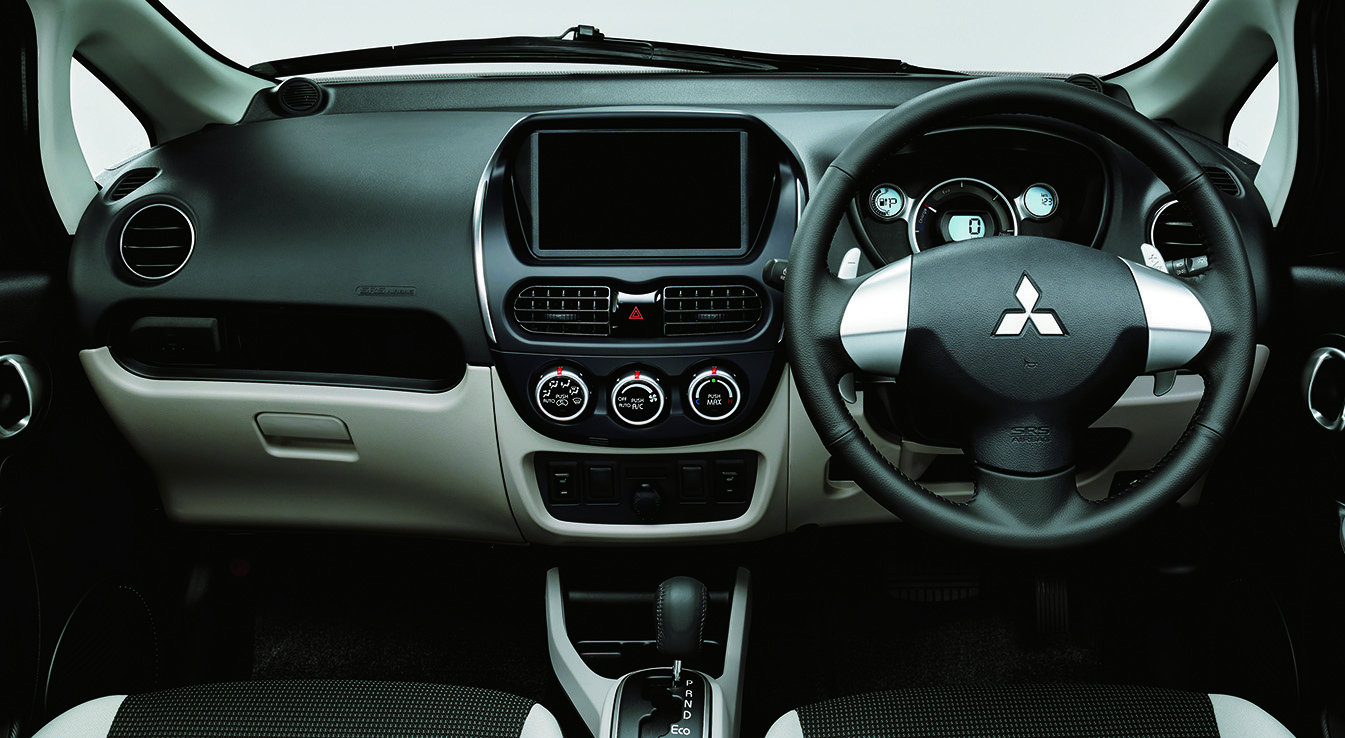 ミツビシi-MiEV（アイ-ミーブ）インテリア