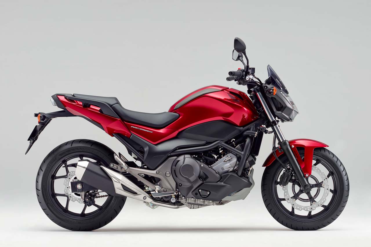 NC750S Dual Clutch Transmission キャンディークロモスフィアレッド