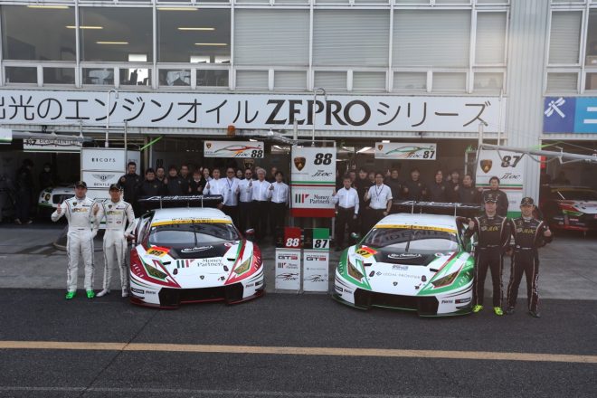 スーパーGT第1戦に参戦したTeam JLOC