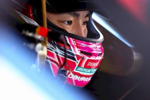 スーパーGT第2戦富士でDENSO KOBELCO SARD LC500をドライブする坪井翔