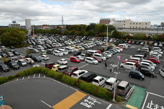 イオンモール鈴鹿の駐車場が特設会場になる