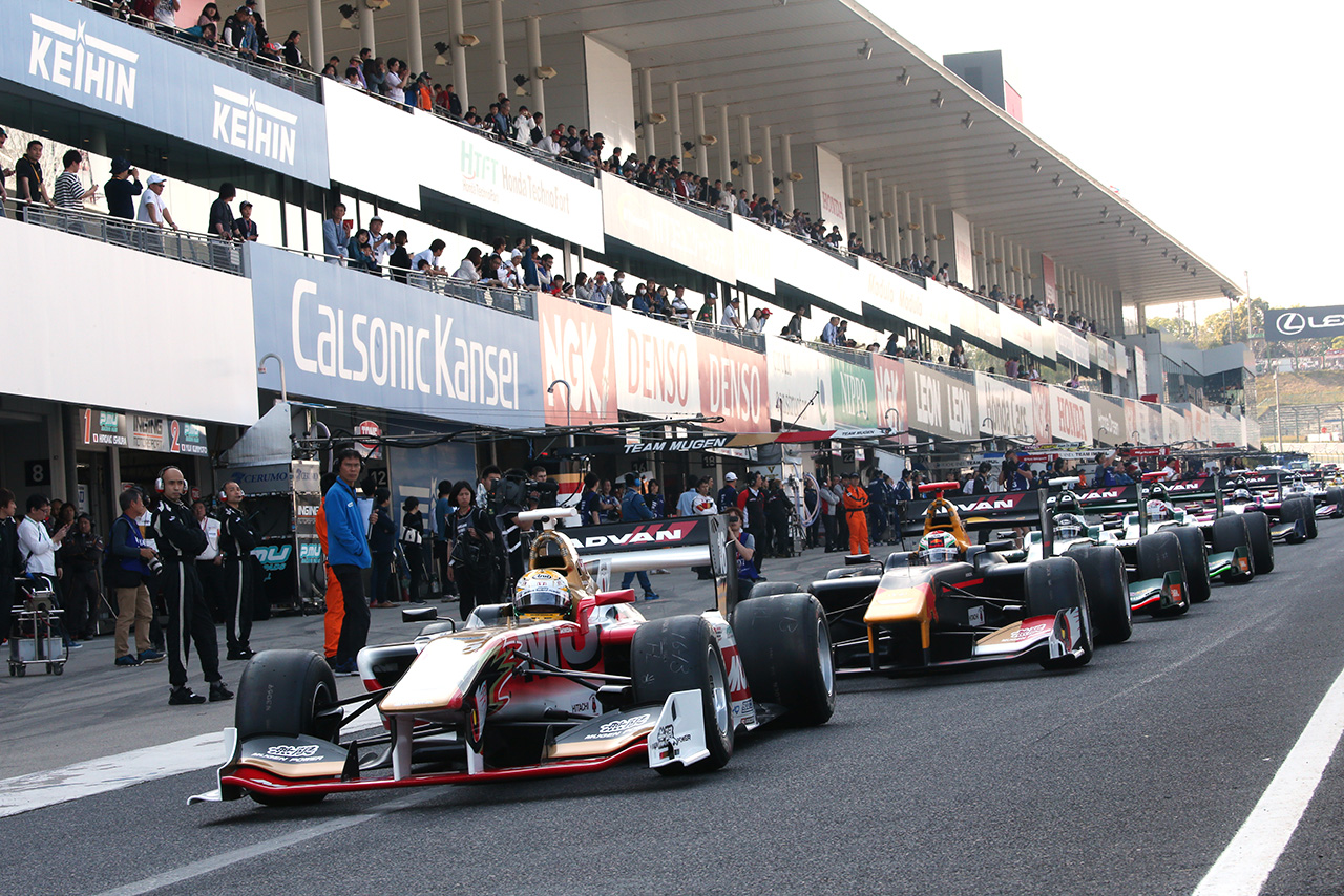 スーパーフォーミュラ開幕戦鈴鹿の様子