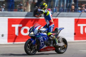 ル・マン24時間耐久レースを制したF.C.C.TSRホンダ・フランス