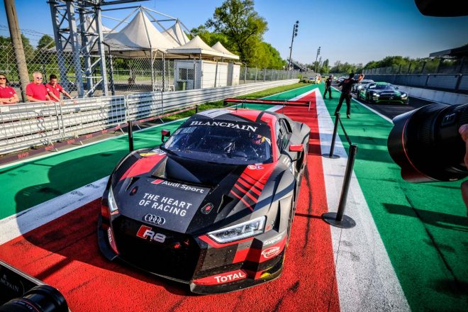 優勝したベルジャン・アウディクラブ・チームWRTの1号車アウディR8 LMS