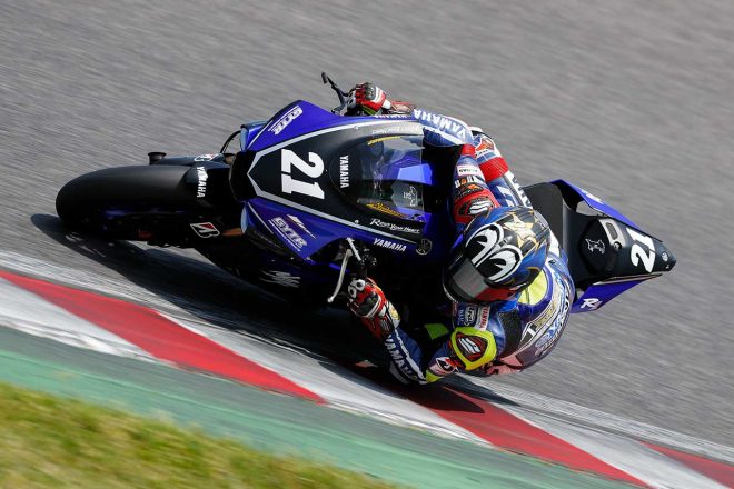 鈴鹿で予選から速さを見せた中須賀。2レースとも制して開幕4連勝だ