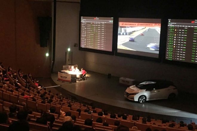 毎戦日産ホールで行われているNISSAN MotorSports LIVE with Pit-FMの様子