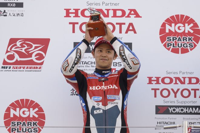 レース2で2位表彰台となった高橋。レース後の会見では「次に向けていい形で終われたかな」と語った