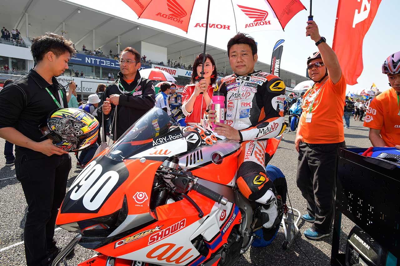 秋吉耕佑／au・テルル MotoUP RT