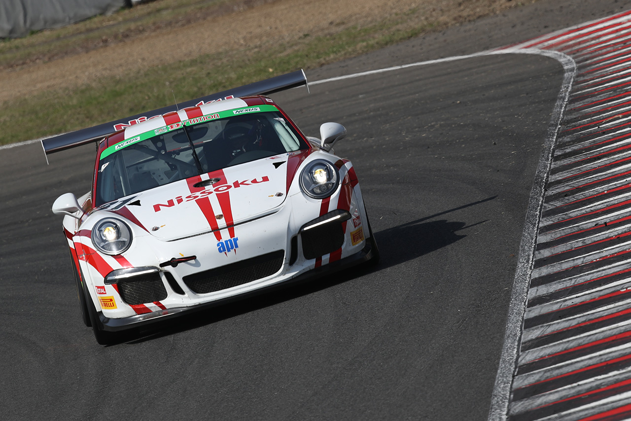 31号車Nissoku Porsche 991GT3Cup（JACK／影山正美／富田竜一郎組）