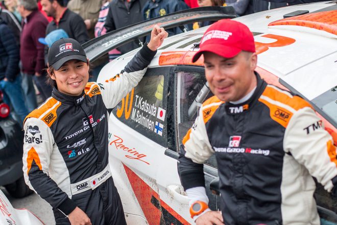 勝田貴元（フォード・フィエスタR5）はパンクのアクシデントがあったが、総合3位に入り表彰台の一角を確保