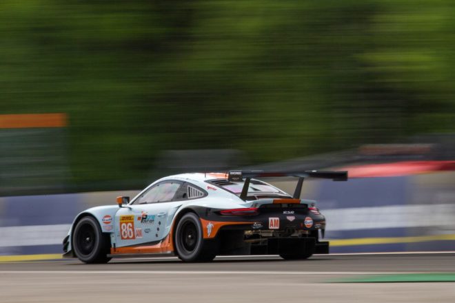 ガルフ・レーシングの86号屋ポルシェ911 RSR