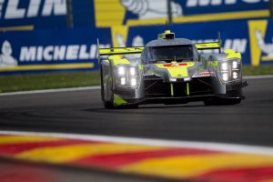 バイコレス・レーシング・チームが走らせる4号車ENSO CLM P1／01・ニスモ