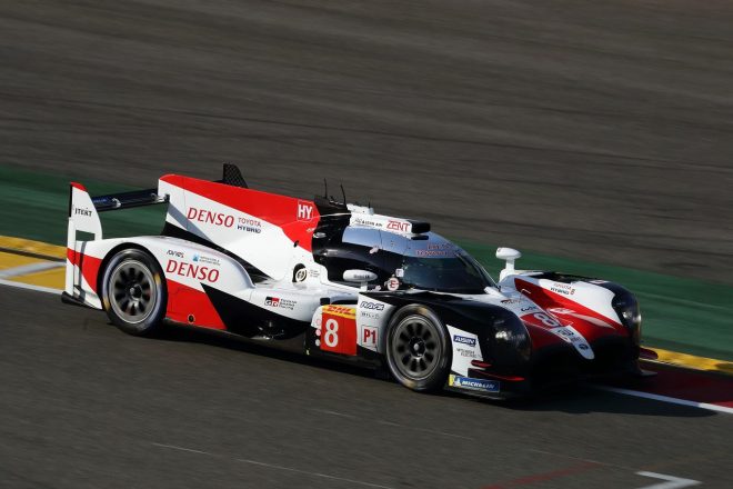 フェルナンド・アロンソ、中嶋一貴、セバスチャン・ブエミがドライブする8号車トヨタTS050ハイブリッド