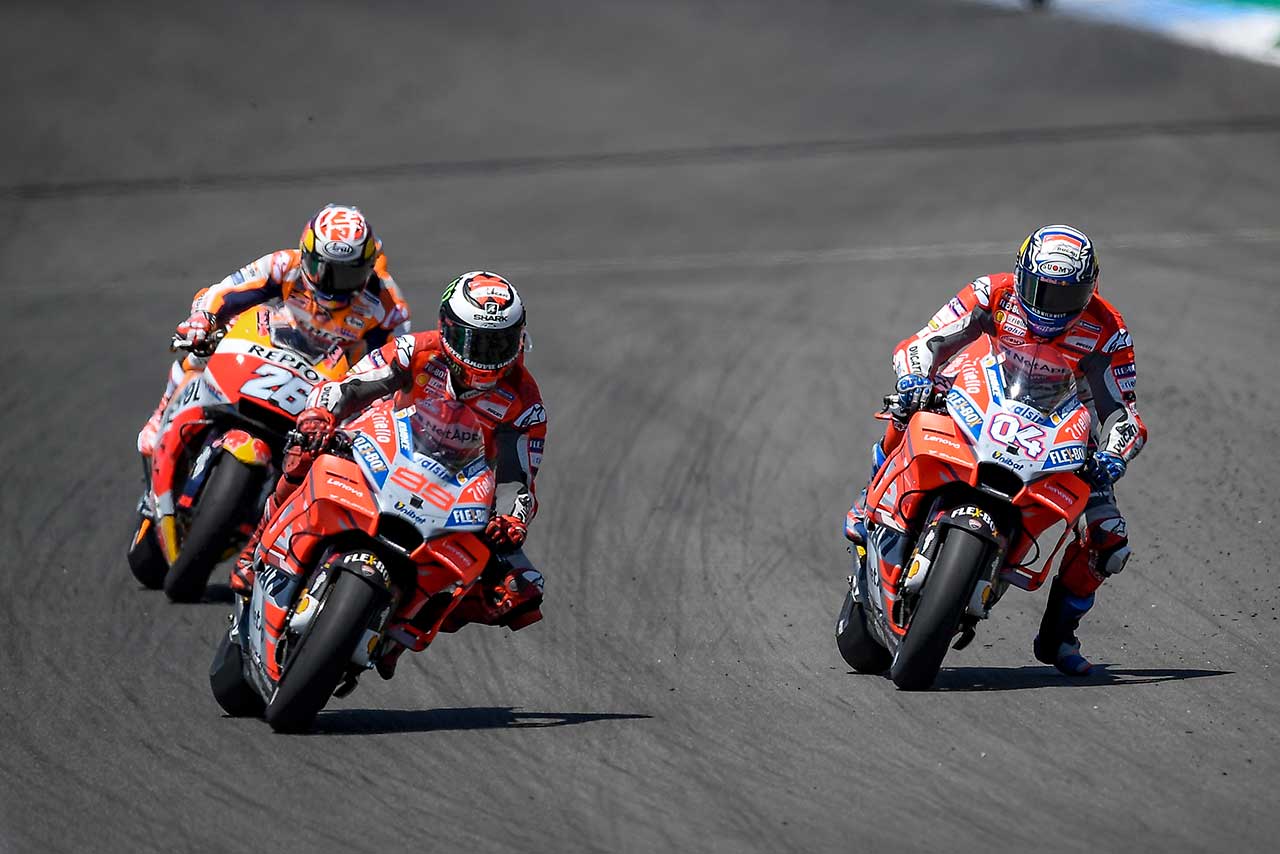 2番手争いは3人の転倒リタイアという形で後続にその座を譲った