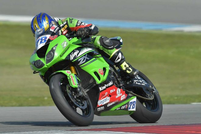 カワサキマシンでWSS参戦中の大久保