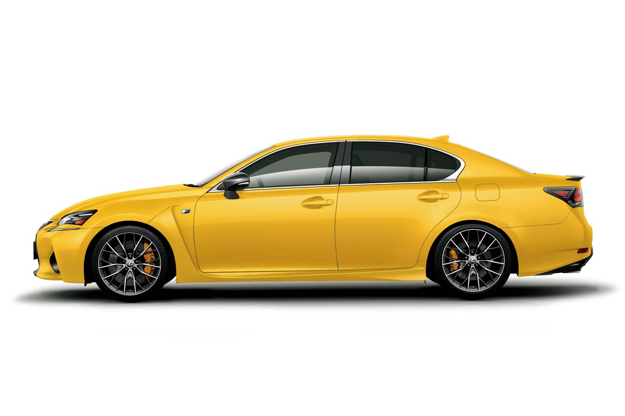レクサスGS F（ネープルスイエローコントラストレイヤリング）