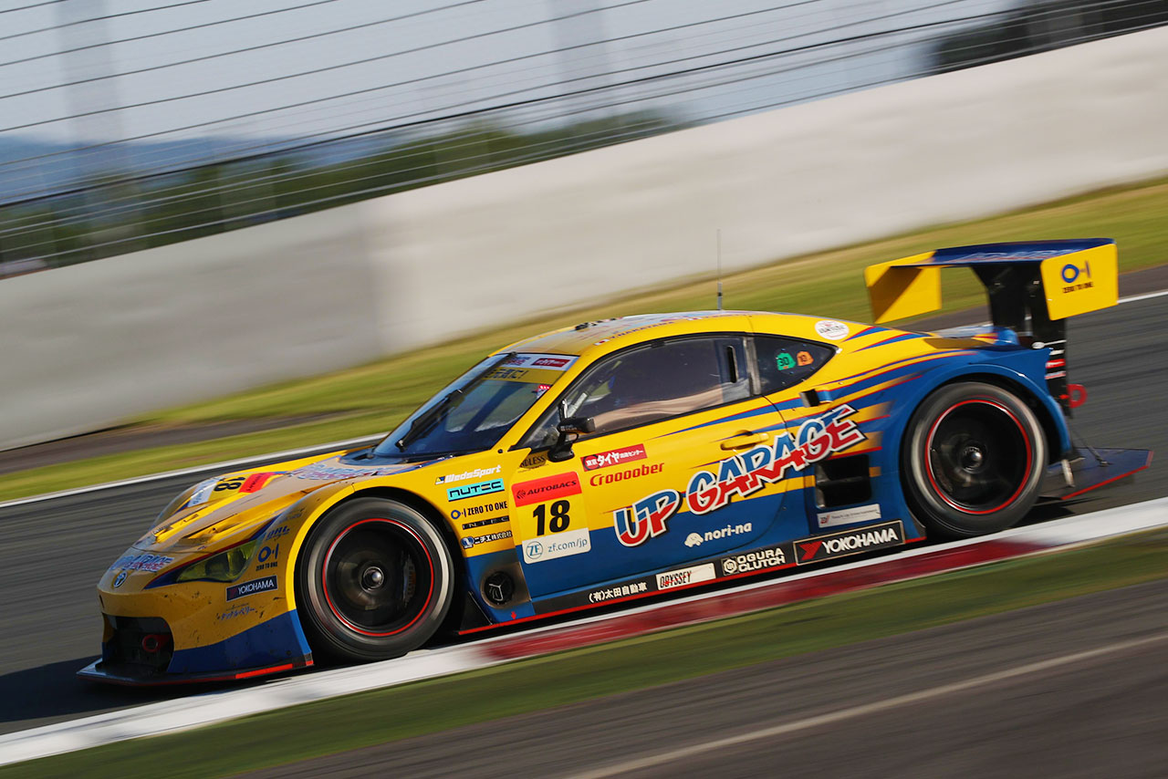 第1戦では軽さを武器にタイヤ無交換作戦を決行し、勝利を掴んだUPGARAGE 86 MC