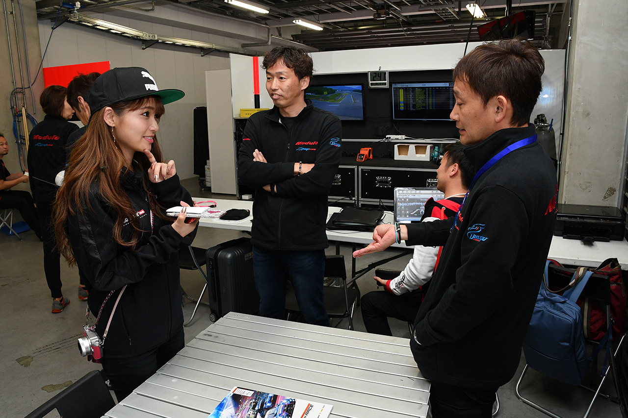 チーム関係者の皆さまには評判サイアク、ファンの皆さんにはご好評をいただいた激励連載が復活