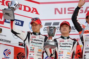 第2戦富士で表彰台を獲得した31号車TOYOTA PRIUS apr GT