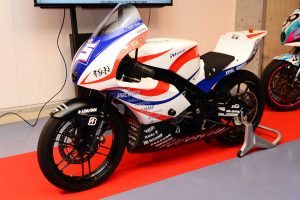 韋駄天Xのカラーリングは歌舞伎の隈取をイメージしている