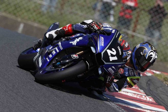 中須賀克行／YAMAHA FACTORY RACING TEAM