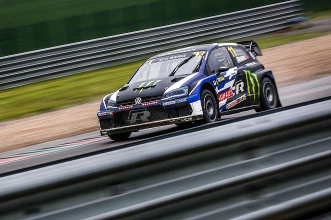 2位に入り、プジョーのワン・ツーフィニッシュを阻んだペター・ソルベルグ（フォルクスワーゲン・ポロR スーパーカー）