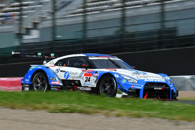 フォーラムエンジニアリング ADVAN GT-R