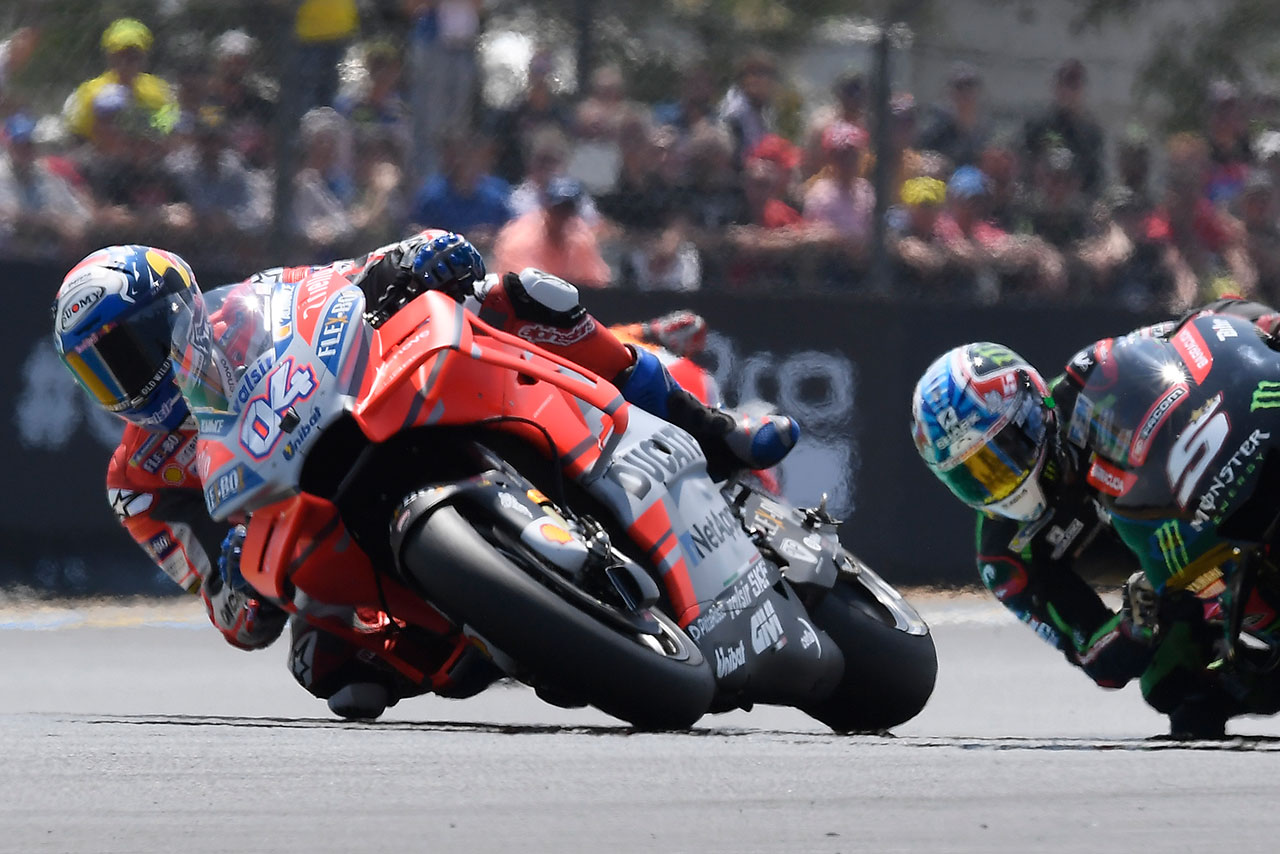 ドヴィツィオーゾとしては珍しい単独での転倒でリタイアとなった