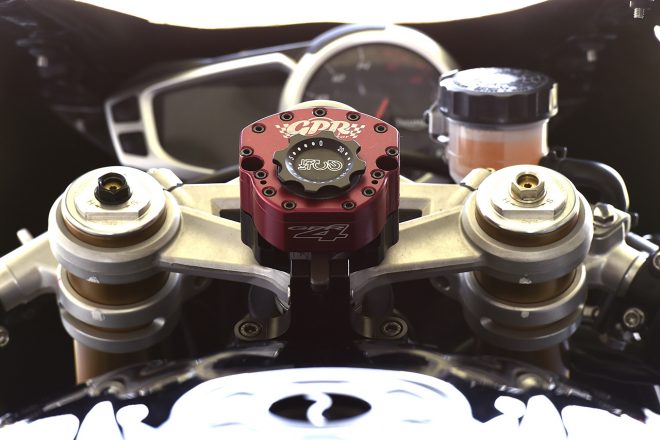 Kテック製サスペンション（フロント）