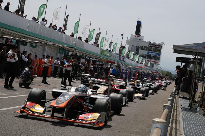 公式予選の様子