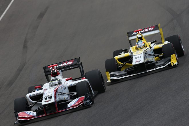 関口雄飛（ITOCHU ENEX TEAM IMPUL）／千代勝正（B-Max Racing team）