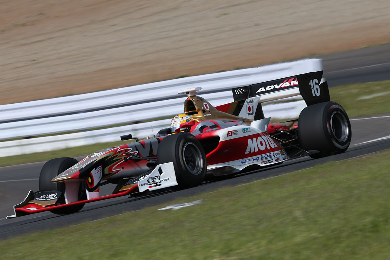 スーパーフォーミュラでSUGO初優勝を飾った山本尚貴